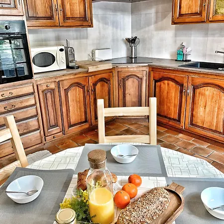 Familiale à Sanary, Climatisée, à Pieds Сasa de vacaciones